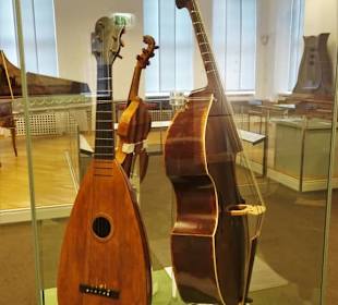 Musikinstrumente bürgerlicher Haushalte