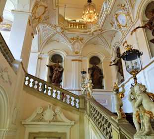 Treppe zur Oberen Etage