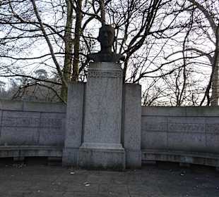 Schnetzler Denkmal