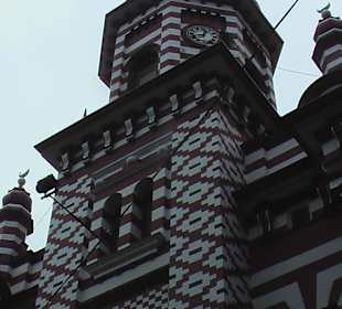 Jeder Turm , anderes Muster