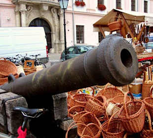 Osijek - zwischen Kanonen und Markt
