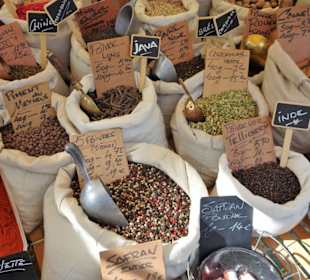 Eindrücke vom Rundgang über den Markt von Elne