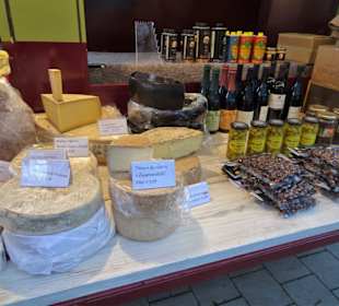 Rundgang über den Wochenmarkt am Goldbekufer