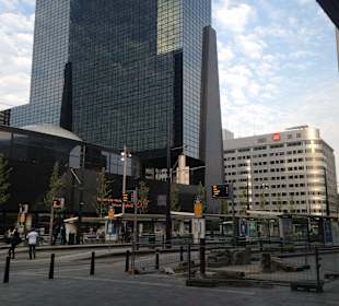 Przystanek tramwajowy przy samym dworcu