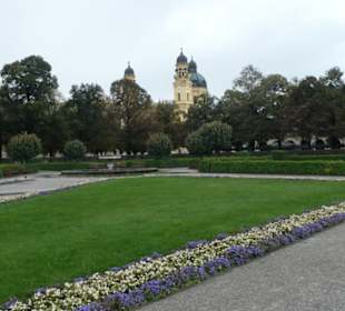 Unterwegs im Hofgarten von München