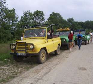 alte ukrainische Jeeps