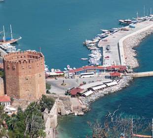 Blick vom Berg auf den Roten Turm