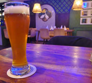 Zum Abendessen im vietnamesischen Restaurant AN