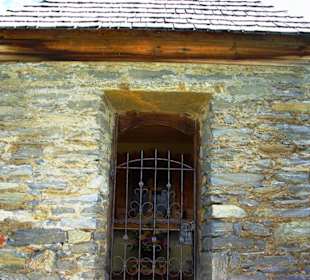 Zur Gedenkhütte