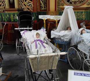 Kinderwagenmodell von früher