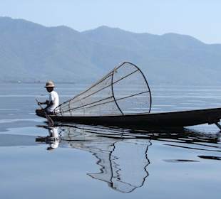 Reusenfischer auf dem Inle See