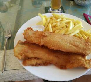 Geb. Fisch mit Pommes im Ankora