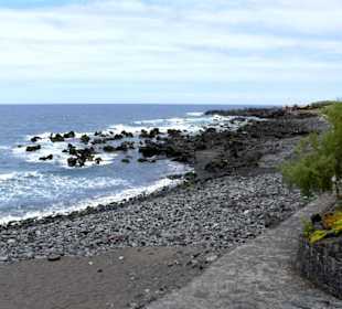 Der Strandweg zum Restaurant