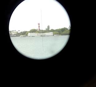 Blick durchs Fernglas