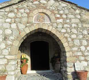 Eingang Kirche Moni Thari