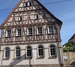 Kemnater Achsen-Rundgänge durch Kemnat