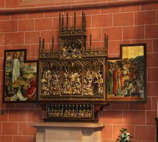 Ein Altar im Dom