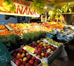 Auslagen der Alten Markthalle