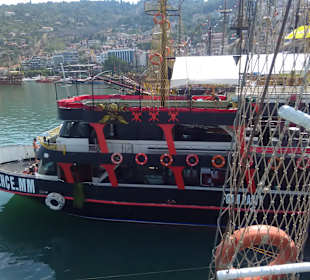 Schifffahrt entlang der Küste