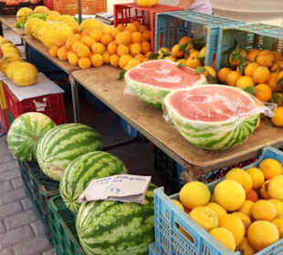 Stand mit Obst