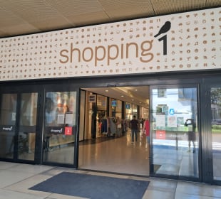  Shopping 1 in Genk, Belgien 
