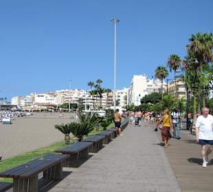 Promenade und Strand (400 m vom Hotel)