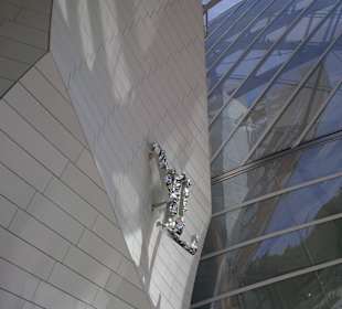 Logo über dem Eingang