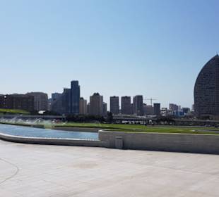 Heydar Aliyev Center (otoczenie)
