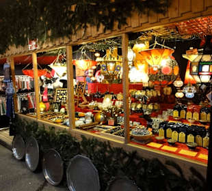 Spaziergang über den Märchenweihnachtsmarkt