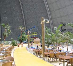 Gastronomiebereich gegenüber vom Südseestrand