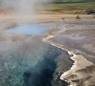 Rund um den Strokkur