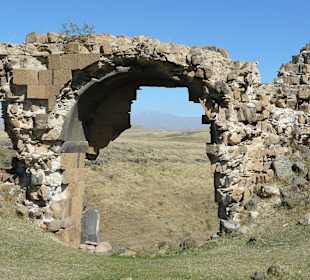 Tuż za bramą Armenia