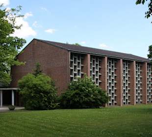 Außenansicht Heilig-Geist-Kirche