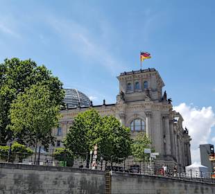 Schiffsfahrt Reichstag