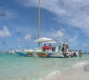 Katamaranfahrt entlang der Küste Bavaros