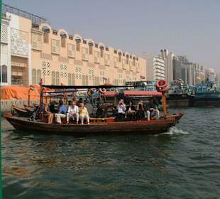 Fahrt über den Creek