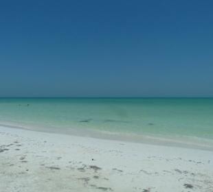 Strand hinter der Ortschaft