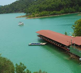 Schwimmendes Restaurant im Green Lake