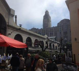 Mercado de Puerto und Hafenkommandatur