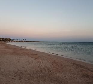 Spaziergang an der Promenade entlang