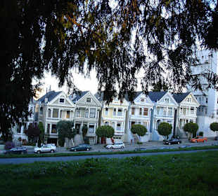 Viktorianischen Häuser am Alamo Square, SF