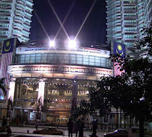 Eingang in den Petronas Twin Tower