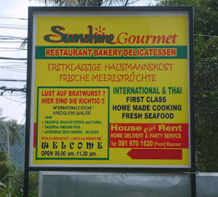 Straßenwegweiser zum Restaurant