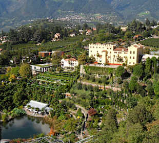 Blick vom Ausguck auf das Schloss.