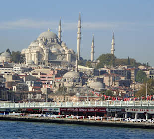 Blick auf die Brücke