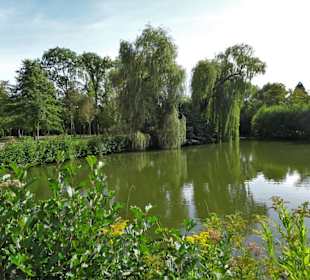 Rundgang durch den Edgar-Deichmann-Park