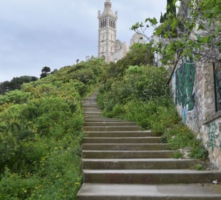 Treppe zur Notre Dame de la Garde