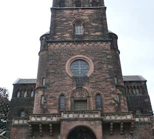 Blick zu St. Adalbert in Aachen am Kaiserplatz