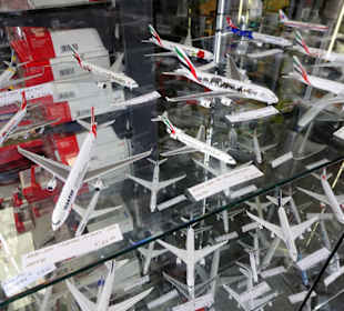 Rundgang durch das Modell Center Hünerbein