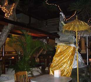 UN'S Paradise Restaurant Kuta